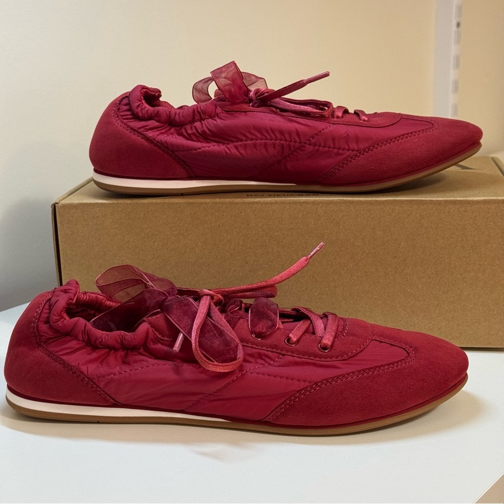 VIVAIA Women's Jogger Re-Nylon Sneakerina (Yancy) - Picture 2 of 7